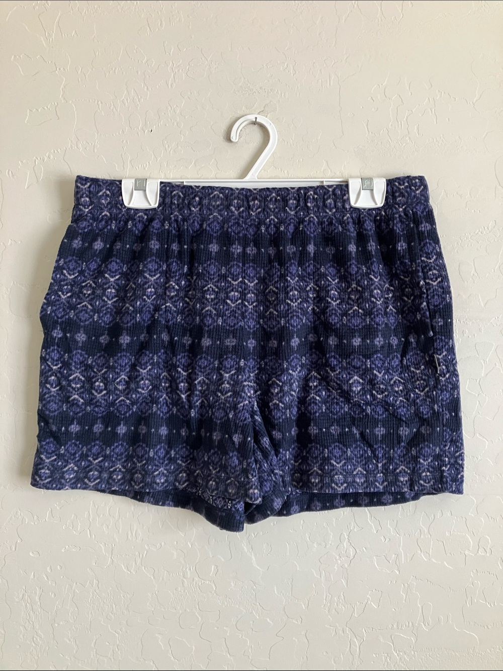 NEW Eddie Bauer Sleep Shorts Womens L Pockets Blue Lounge PJ Pajama Textured